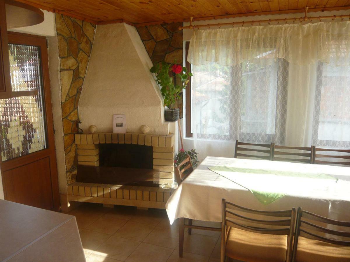 Guest House Denitsa Trigrad Kültér fotó